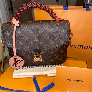 Louis Vuitton Pochette Metis Braided Coquelicot